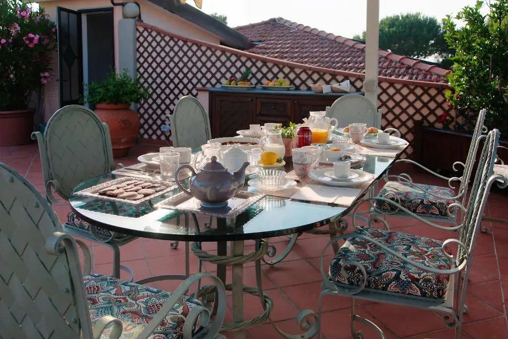 Forte Inn Forte dei Marmi Bed & Breakfast