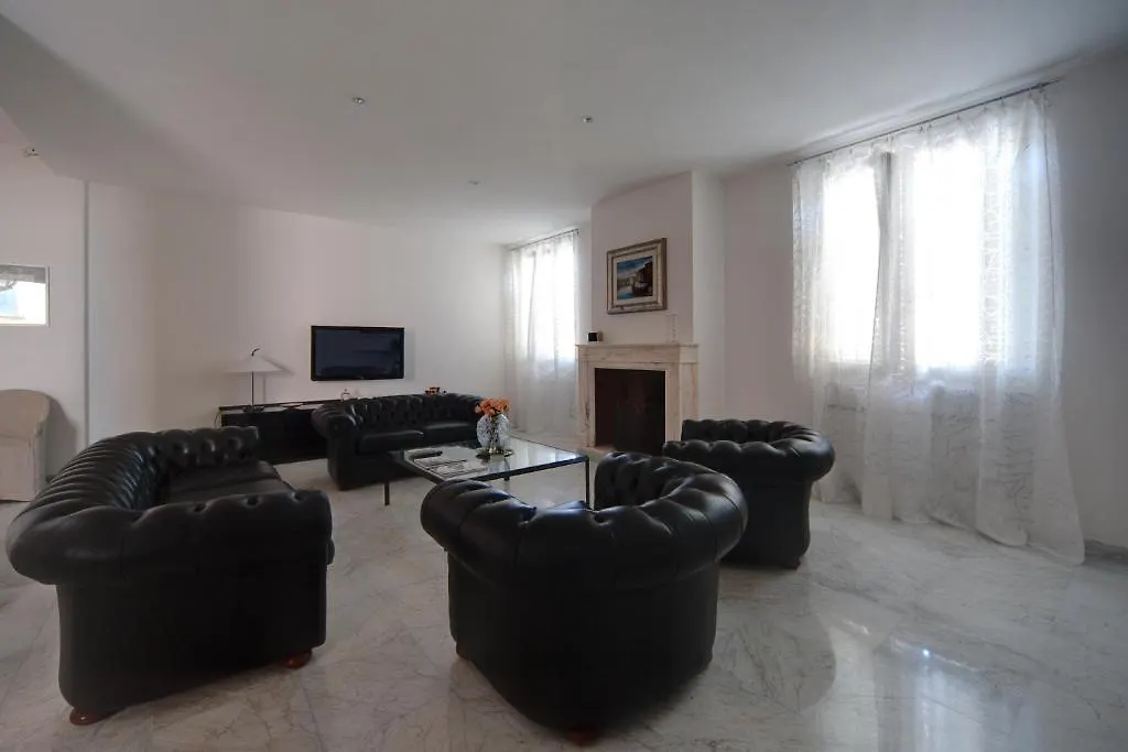 Bed & Breakfast Forte Inn Forte dei Marmi Italy